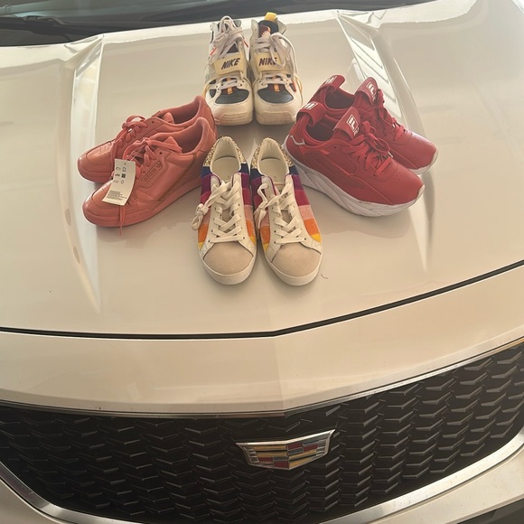 Nike Shoes - Shoes bundle